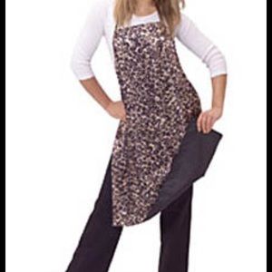 Leopard/ black reversible apron